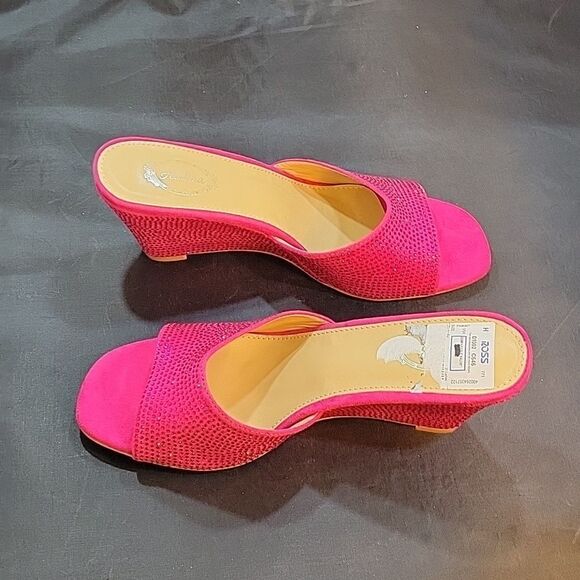 BRAND NEW ATALINA STUDDED EMBELLISHMENTS OPEN TOE SLIP-ON WOMEN"S SANDAL - Picture 8 of 16